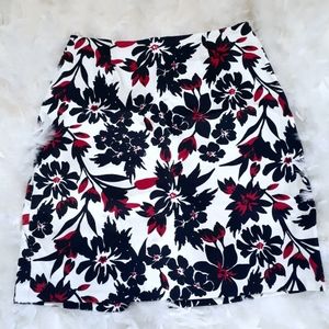 🌹🖤Sharp Flowers Skirt🖤🌹